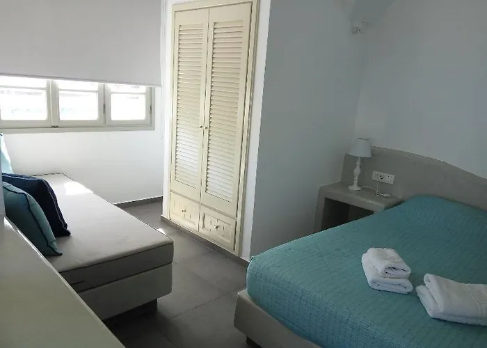 B Appartement Fira (Santorini)