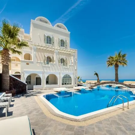 B Fira (Santorini)