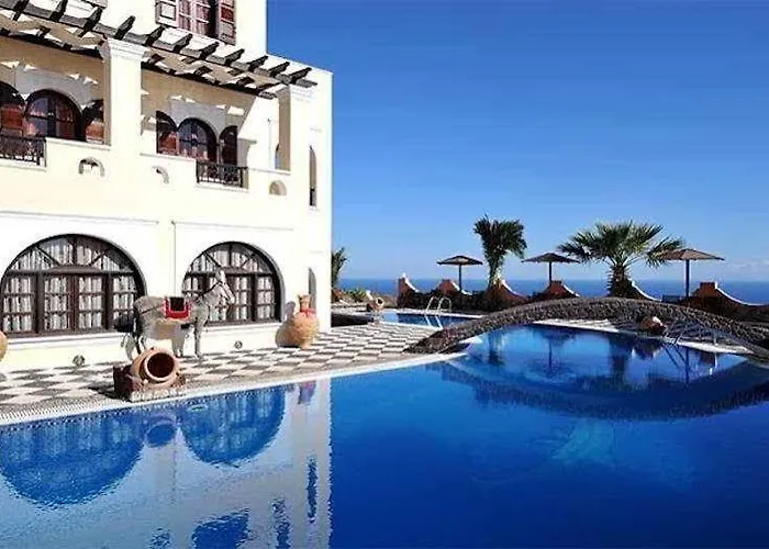 B Apartment Fira (Santorini)