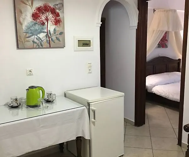 B Apartment Fira (Santorini)