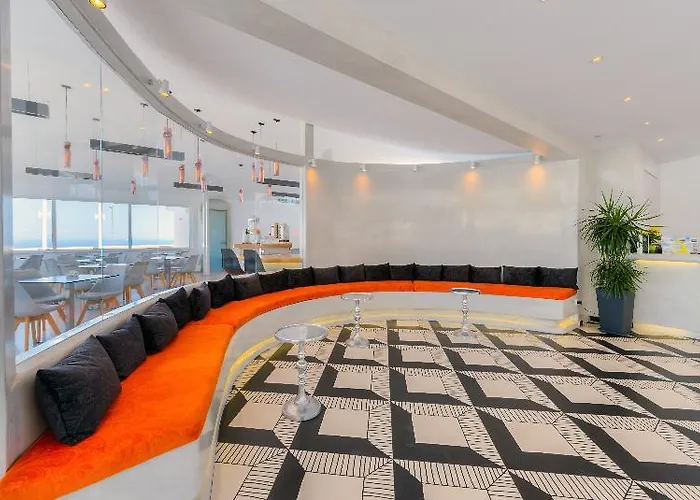 B * Fira (Santorini)